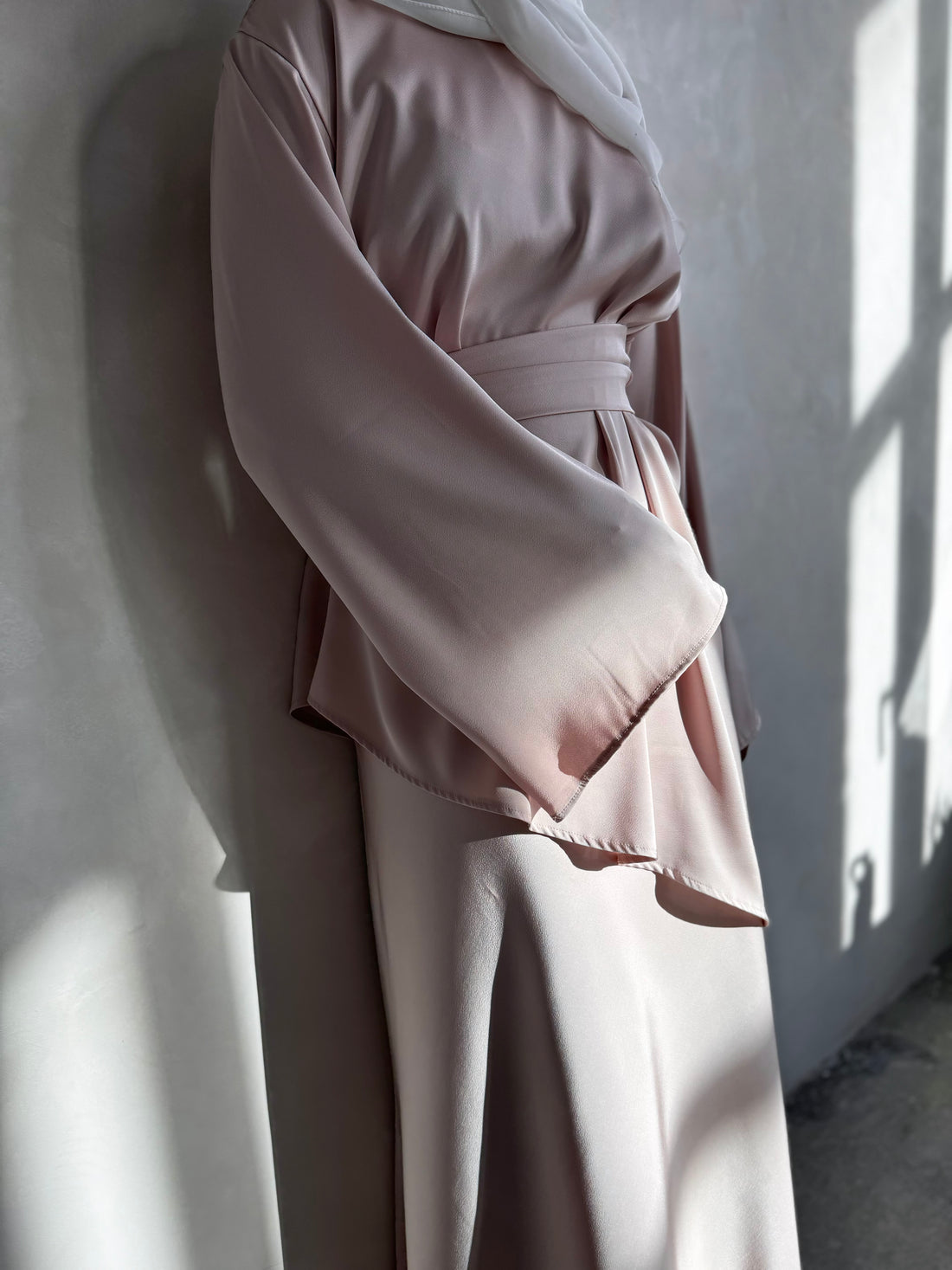 Keffiyeh Open Abaya with Pockets