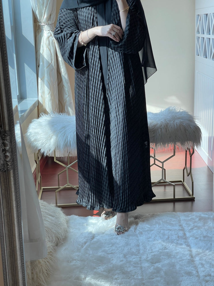 Pleated Geometric Abaya